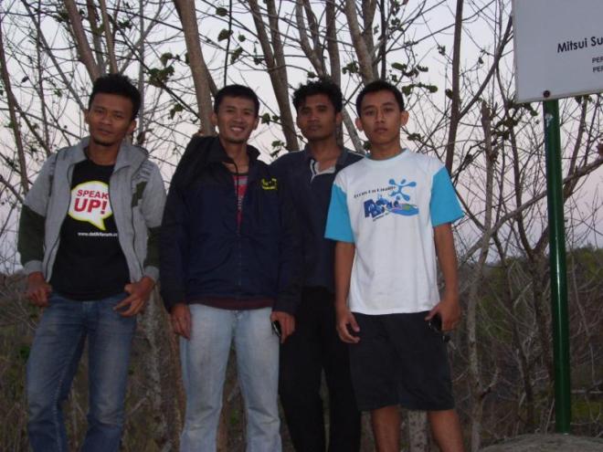 Berpose di puncak Bukit Sodong - Paliyan