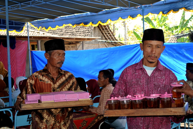 Pramu Ladi/Juru Ladi di Acara Hajatan
