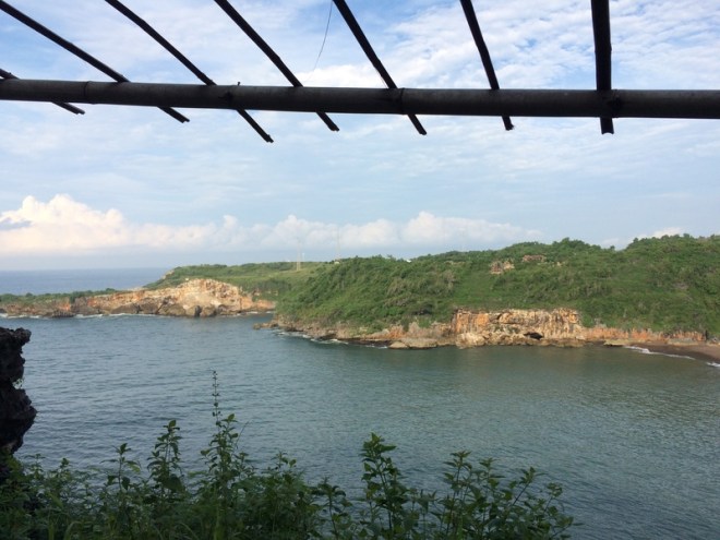 Pantai Baron Gunungkidul dari Sisi Timur