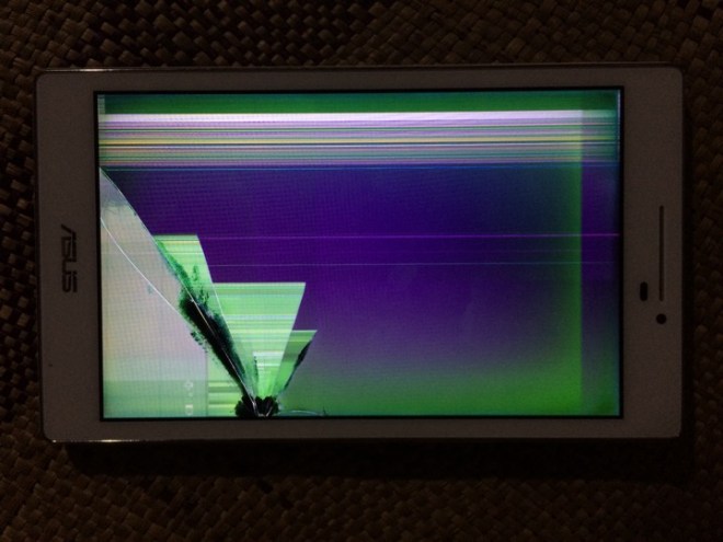 Layar LCD ASUS Zenpad 7 Z370 CG rusak pecah