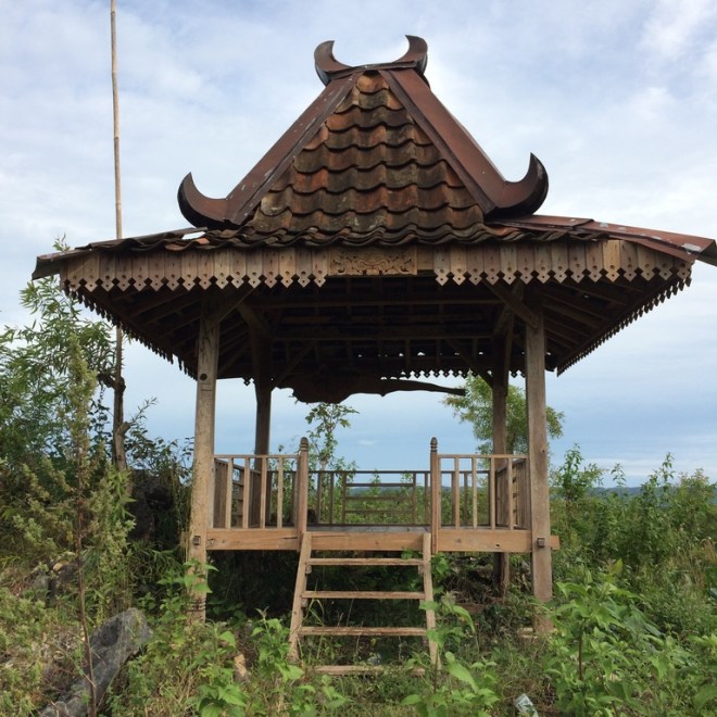Gazebo (Gubug Joglo) di Bukit Sri Panjung