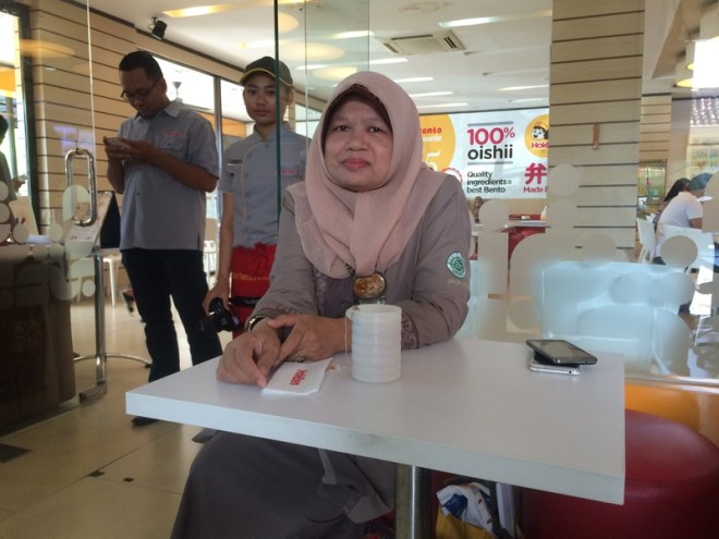 Ibu Osmena Gunawan dari Majelis Ulama Indonesia