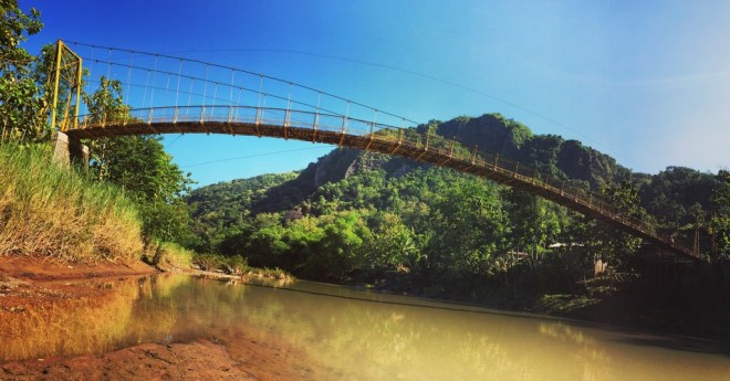 Jembatan Gantung Selo Pamioro Imogiri Bantul