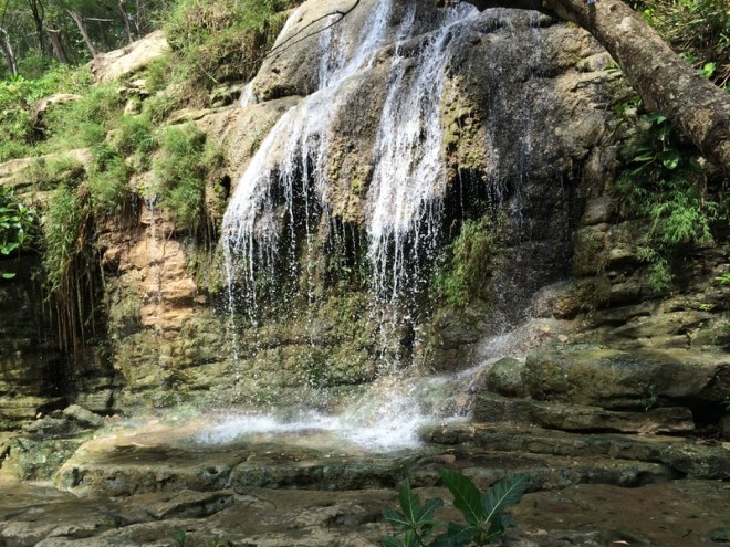 Curug Bangunsari Selagi Hujan Masih Turun di Bulan Juni