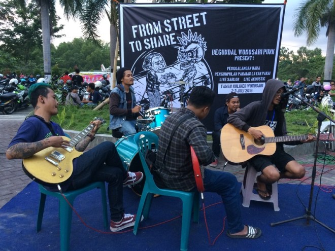 Live Music di Taman Kuliner Wonosari