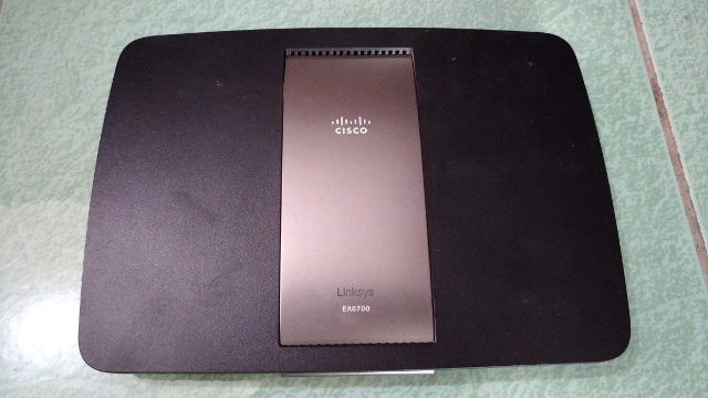 Access Point Linksys EA6700 rusak