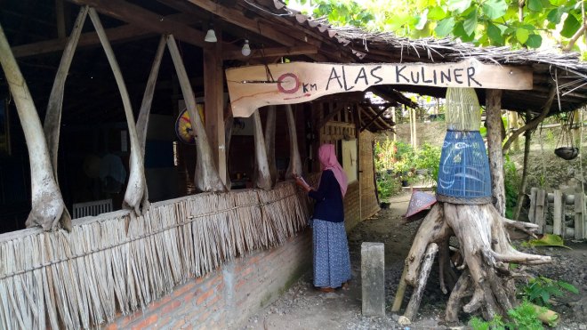Alas Kuliner - Watu Lumbung - Kretek - Bantul